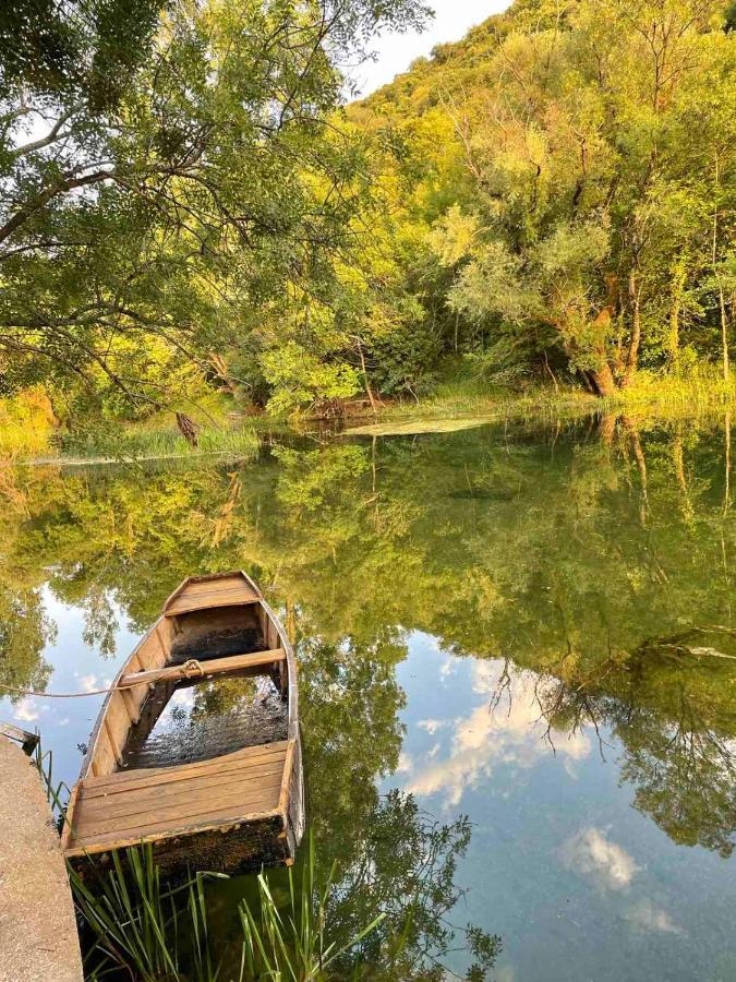 House On The River Blagaj Exteriör bild